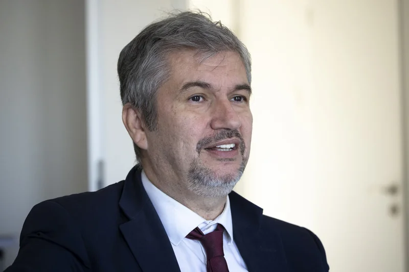 Hadházy feljelentése után újabb nyomozás indul a pécsi Volvo-gate ügyben